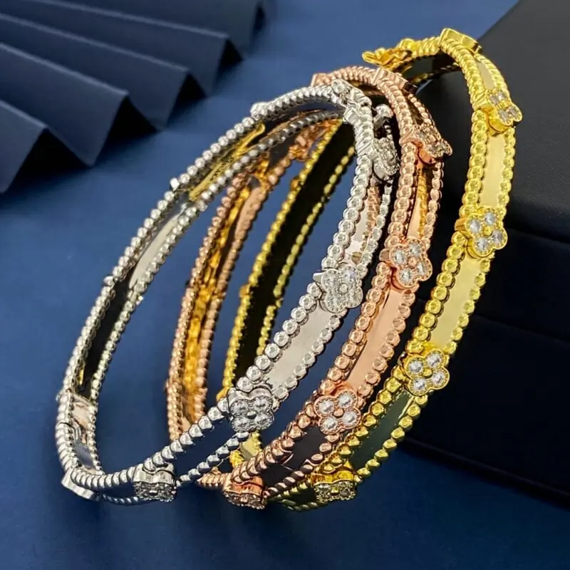 van cleef  arpels bracelets s_12630121